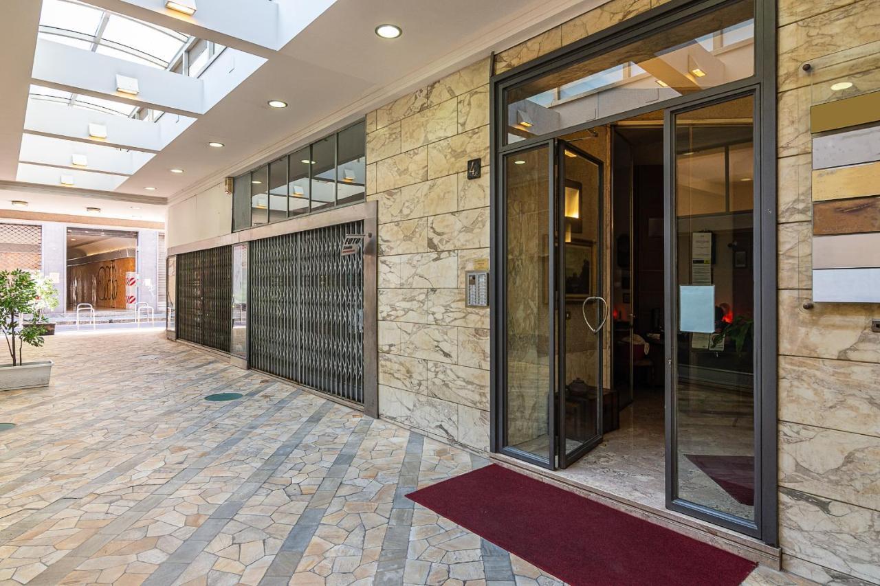 Classbnb - Two Apartments 400 Meters From The Duomo Mailand Exterior foto